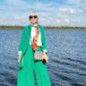 Meet your Posher, Ghita